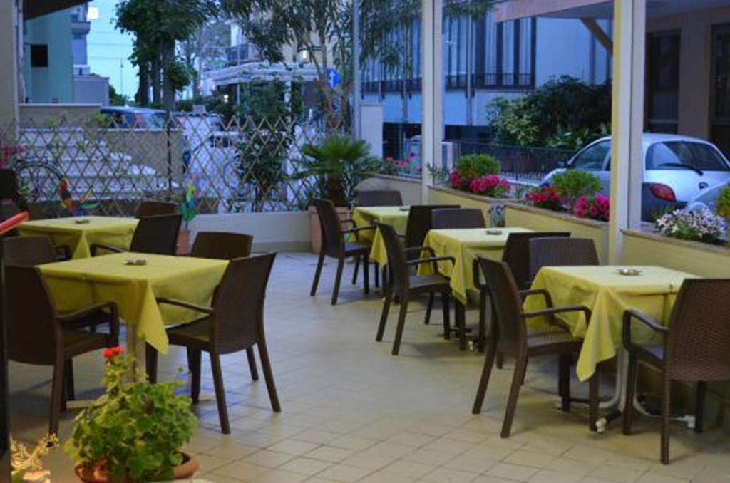 Hotel Laura Rímini Exterior foto