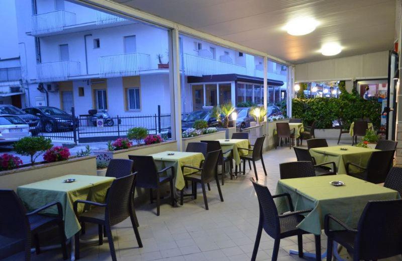 Hotel Laura Rímini Exterior foto